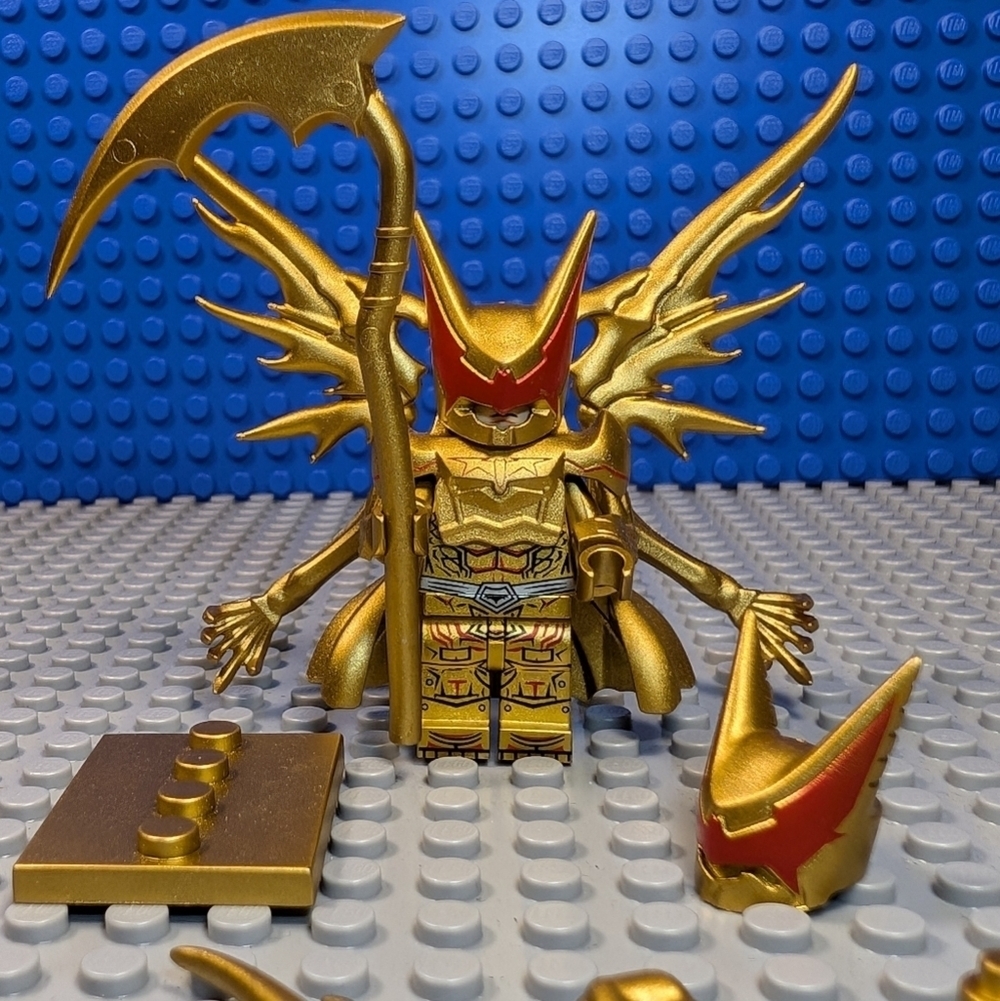 Batman- Gold Hellbat Minifigure Arkham Asylum Action Figure Building Block Toy